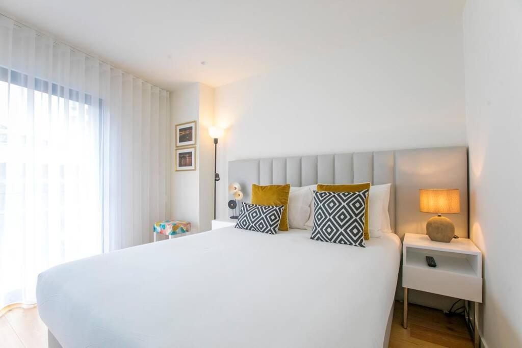 Magic Studio W/ Wi-fi&a/c Apartament *